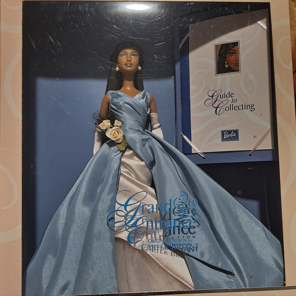 Barbie - Picture 3 of 5